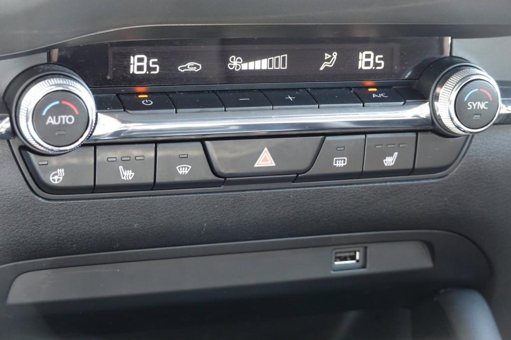 Mazda 3 2.0 e-skyactiv-g m hybrid 150 sportive