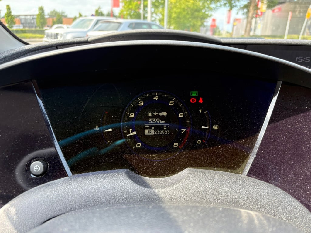Honda Civic 1.8 executive