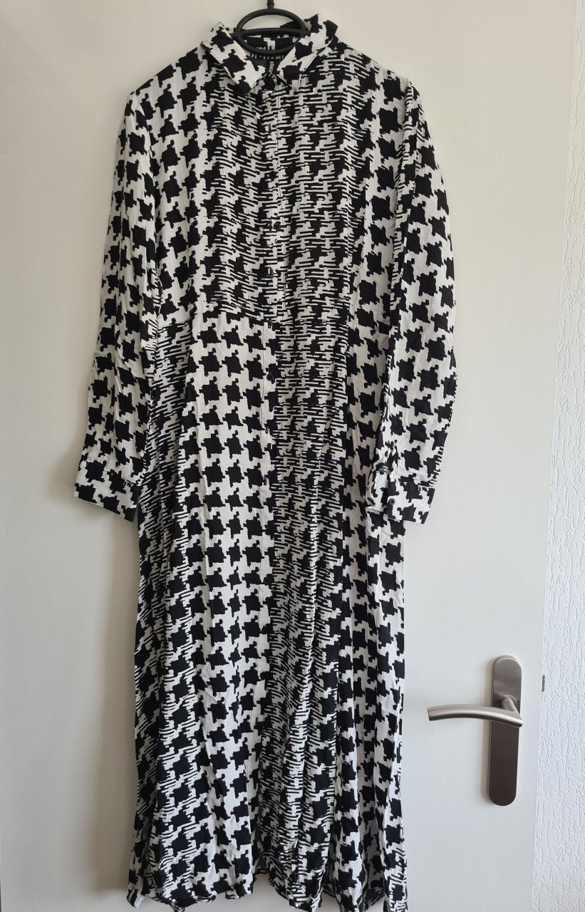 Zwart-wit door knoop Maxi jurk van Eksept van Shoeby  Maat M
