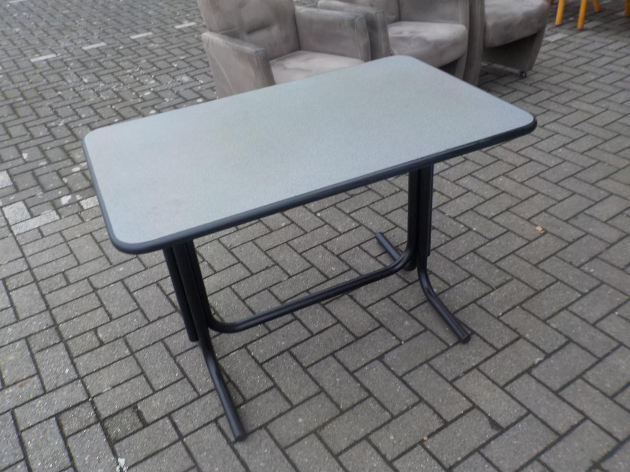 In zeer goede staat tafel 68 x 110 cm mooie kwaliteit