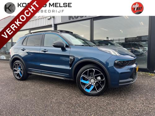 Lynk & Co 01 1.5 261pk phev , 360gr camera , pano dak , stuur en stoel verw