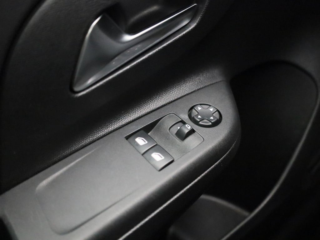 Opel Corsa 1.2 edition | airco | navigatie |  apple carplay/android auto