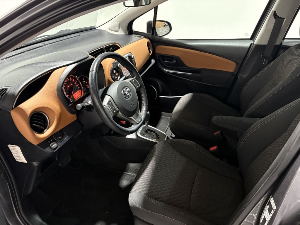 Toyota Yaris 1.3 vvt-i style