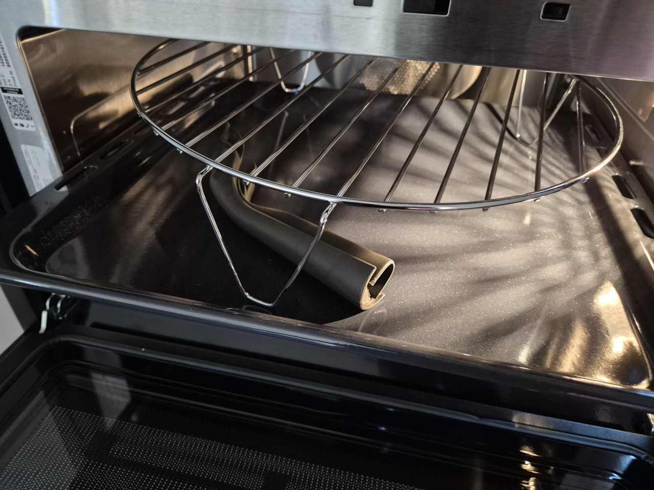 Whirlpool WMW57DMB - Combimagnetron