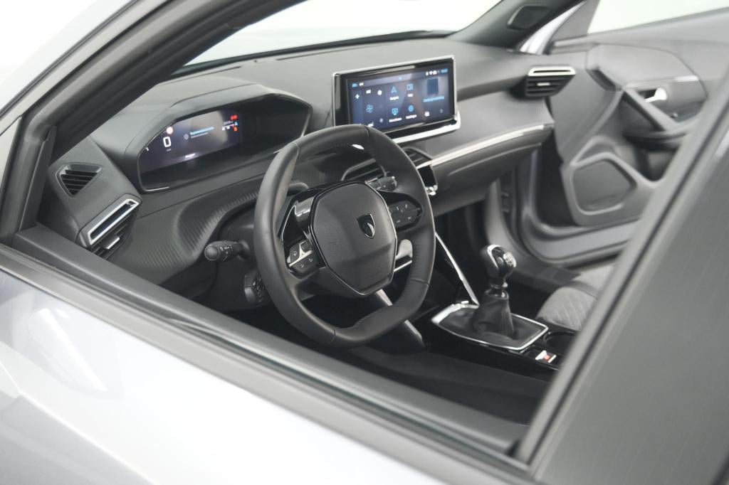 Peugeot 2008 puretech 100 allure | camera | navigatie | parkeersensoren | a
