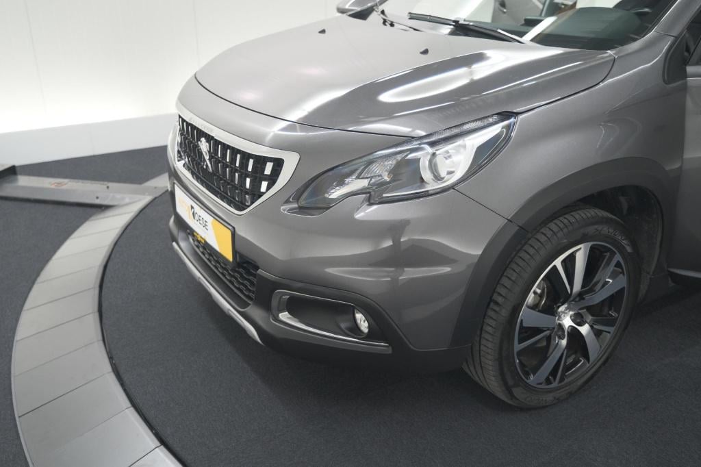 Peugeot 2008 puretech 110 allure | trekhaak | parkeersensoren | navigatie
