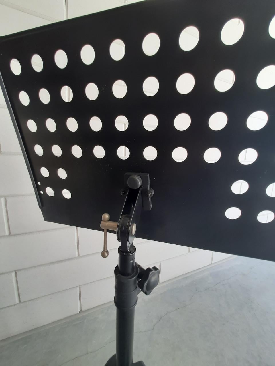 Muzieklessenaar Boston oms-302