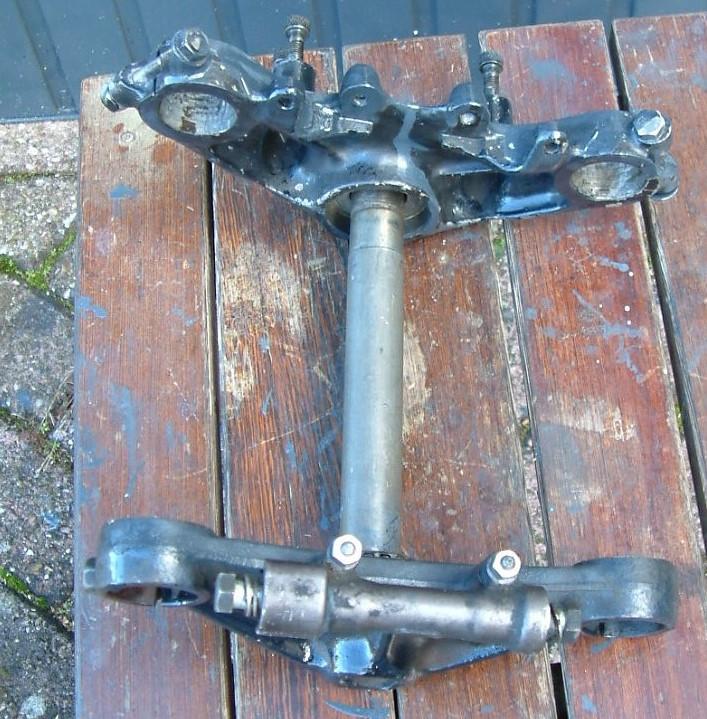 Voorvorken honda  35 mm 37 mm en 38 mm antiduik systeem