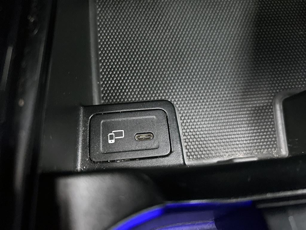 Mercedes-Benz A-Klasse 180 business solution amg | panoramadak | sfeerverli