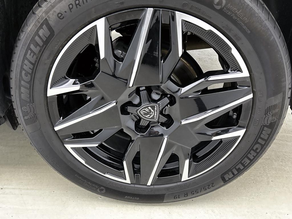 Peugeot 3008 hybrid 145 pk gt | rijklaar | elektrische kofferklep |