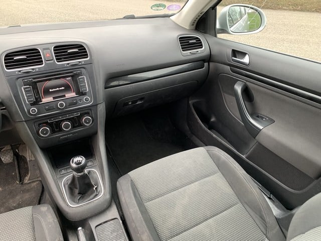 Volkswagen Golf 1.2 tsi - v e r k o c h t