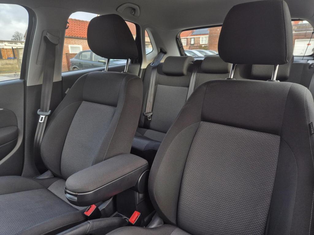 Volkswagen Polo 1.2 tsi highline / 1e eigenaar / 5-deurs / cruisecontrol / 