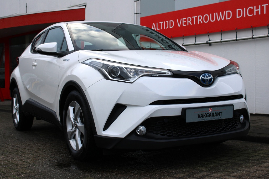 Toyota C-hr 1.8 hybrid active