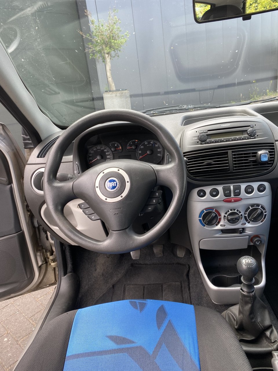 Fiat Punto 1.2 16V 3DR 2003 Grijs | NAP | NIEUWE APK!