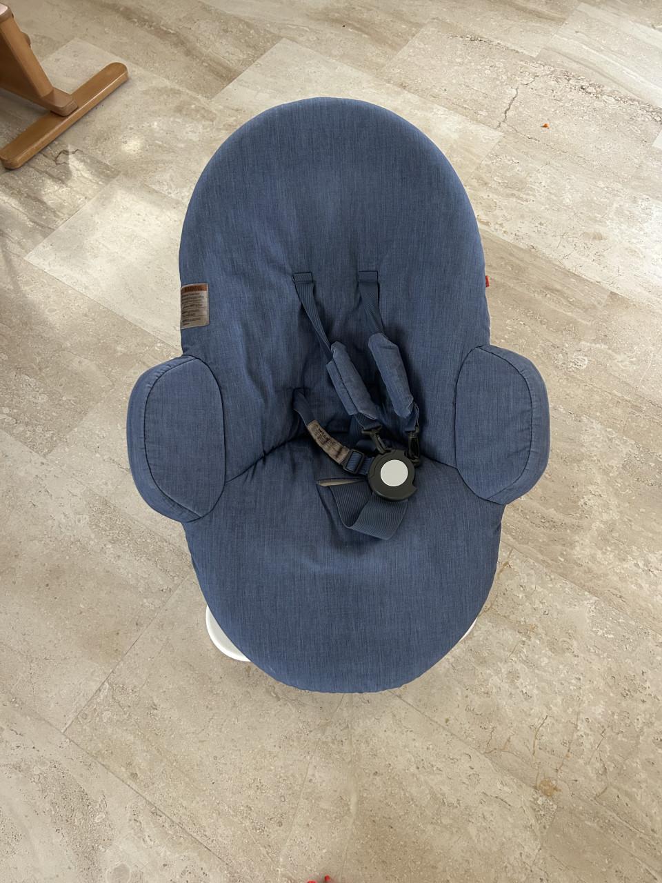 Stokke steps newborn bouncer