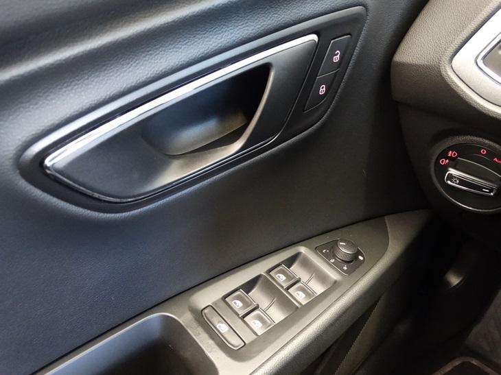 Seat Leon 1.4 ecotsi 150pk connected