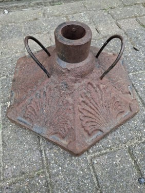 Gietijzeren parasolvoet