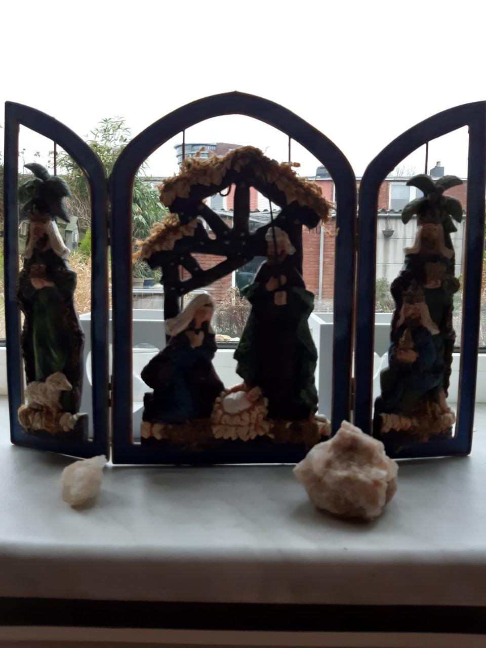 Kerst drieluik van metaal