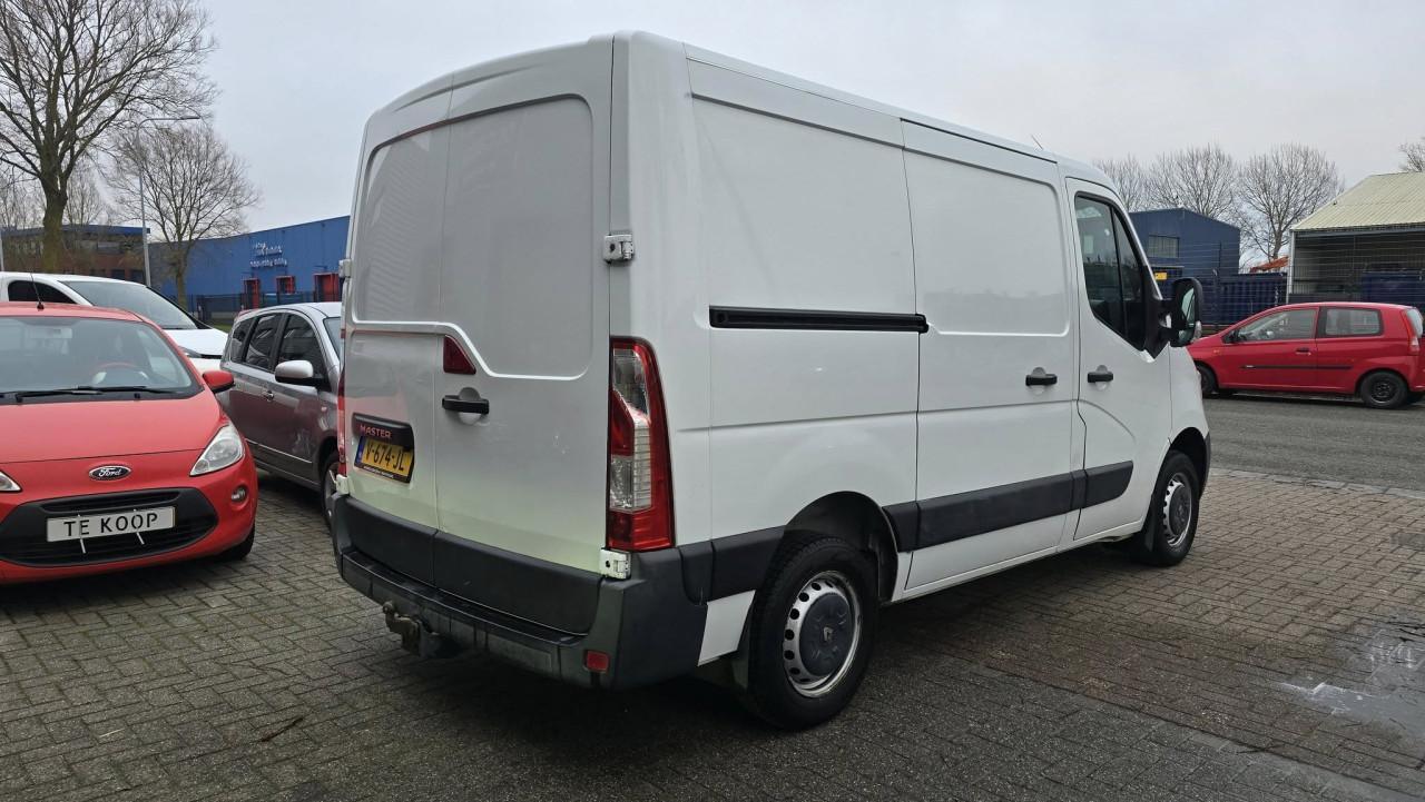 Renault Master T28 2.3 dCi L1H1 Eco • 2013 •
