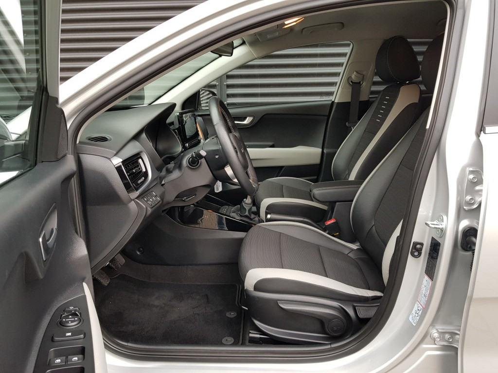 Kia Stonic platinum 100pk