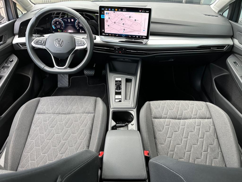 Volkswagen Golf variant 1.5 etsi dsg life | trekhaak | navi | adap. cruise 