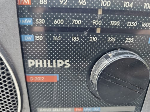 Werkende kleine vintage radio uit 1985! Philips D-2012
