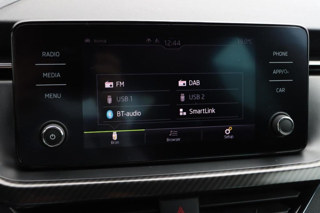 Skoda Kamiq 1.0 tsi monte carlo 110pk dsg7