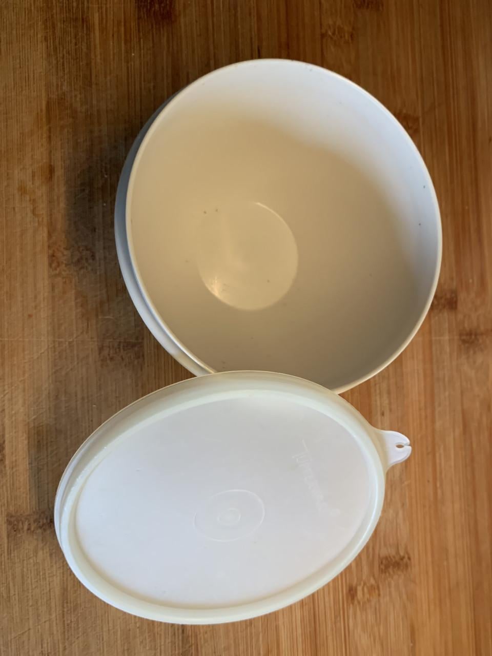 Complete set van diverse Tupperware bakjes en schalen