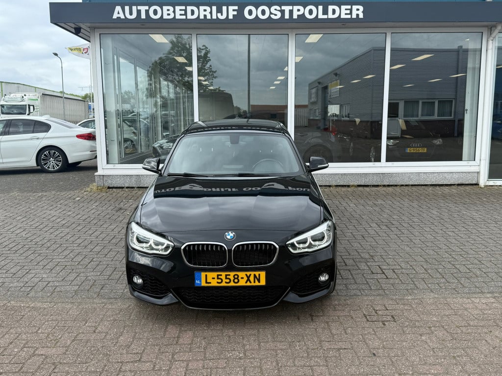 BMW 1 Serie 118i centennial high executive m-sport