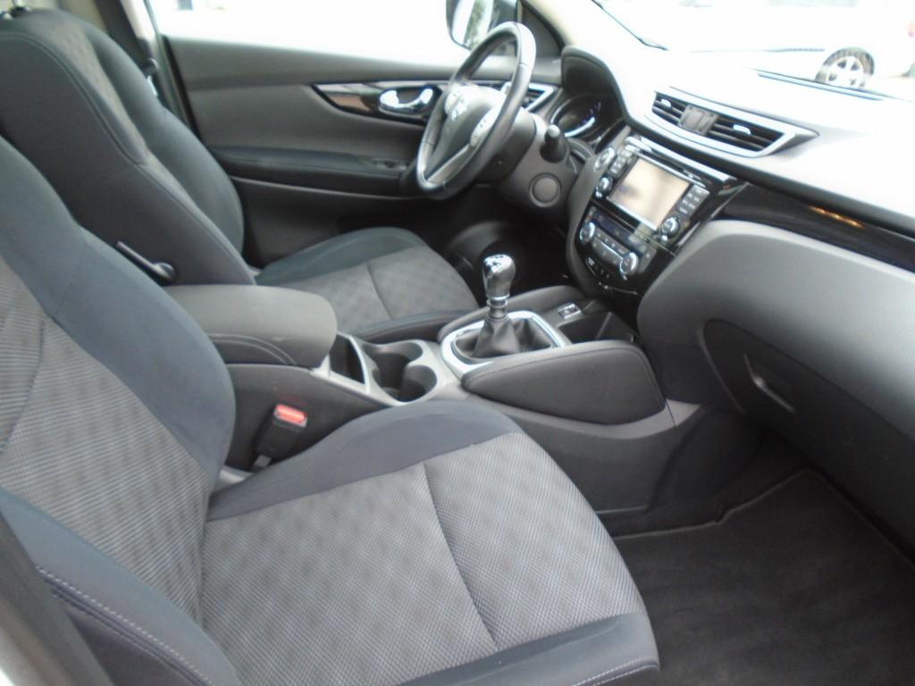 Nissan Qashqai 1.2 n-connecta