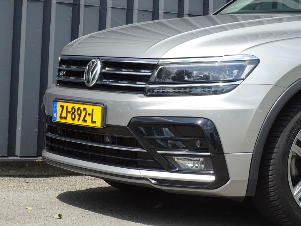 Volkswagen Tiguan 1.4 tsi act highline business r aut | r line | trekhaak |