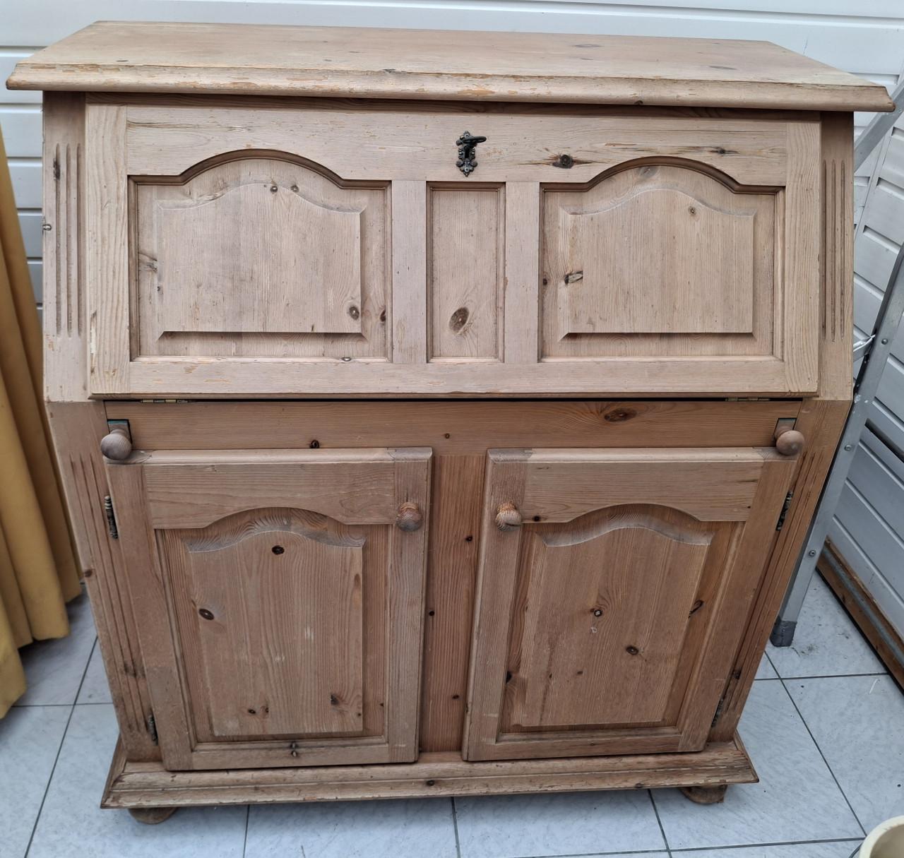 Secretaire