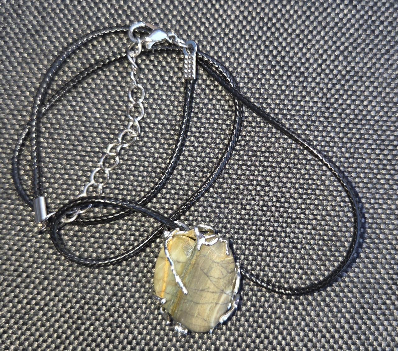 Hand gemaakte sieraad (Ketting)