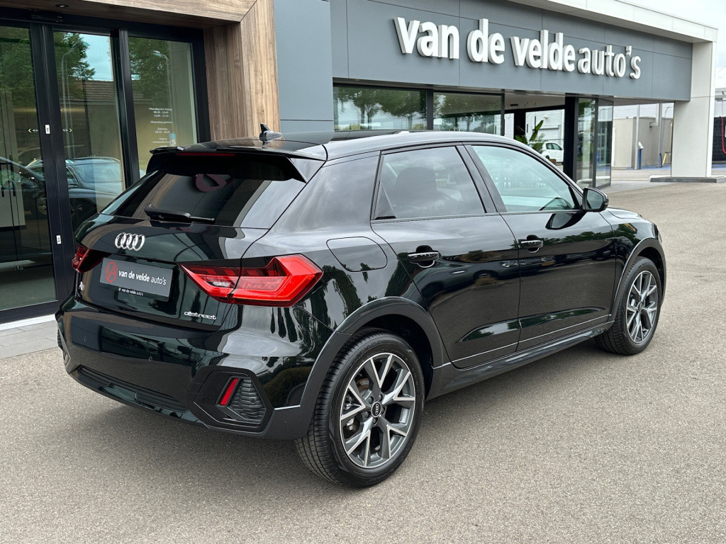 Audi A1 allstreet 30 tfsi 110pk s-tronic business edition | led | camera | 