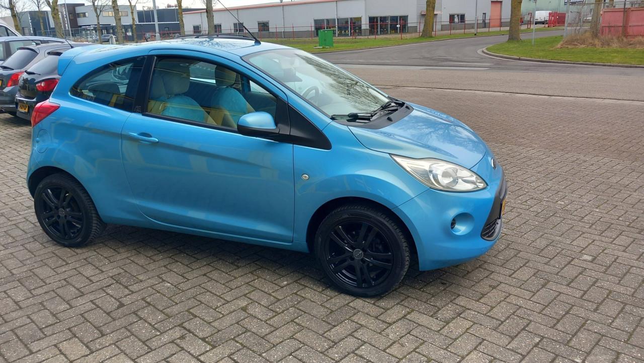 Ford Ka 1.2 Trend bj:2009 lm-velgen apk 2027 !!
