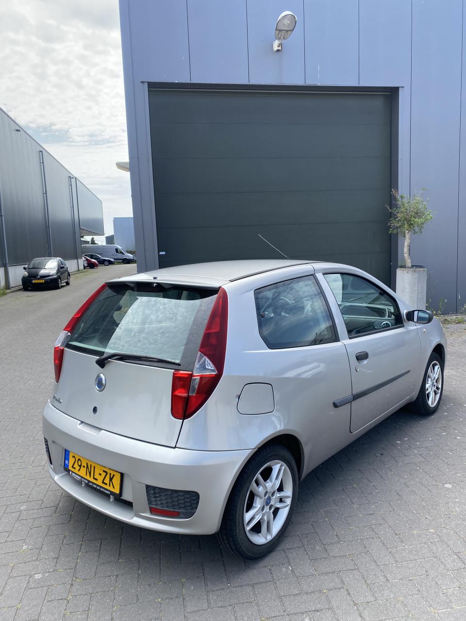 Fiat Punto 1.2 16V 3DR 2003 Grijs | 124.413 KM NAP