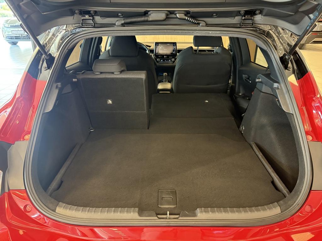 Toyota Corolla 2.0 180pk hybrid style limited | stuur+ stoel.verw | camera|