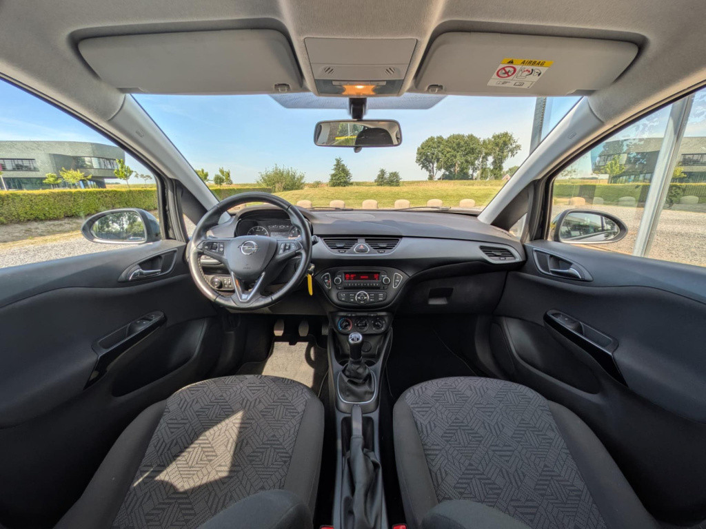 Opel Corsa 1.4 favourite | airco | cruise control | bluetooth