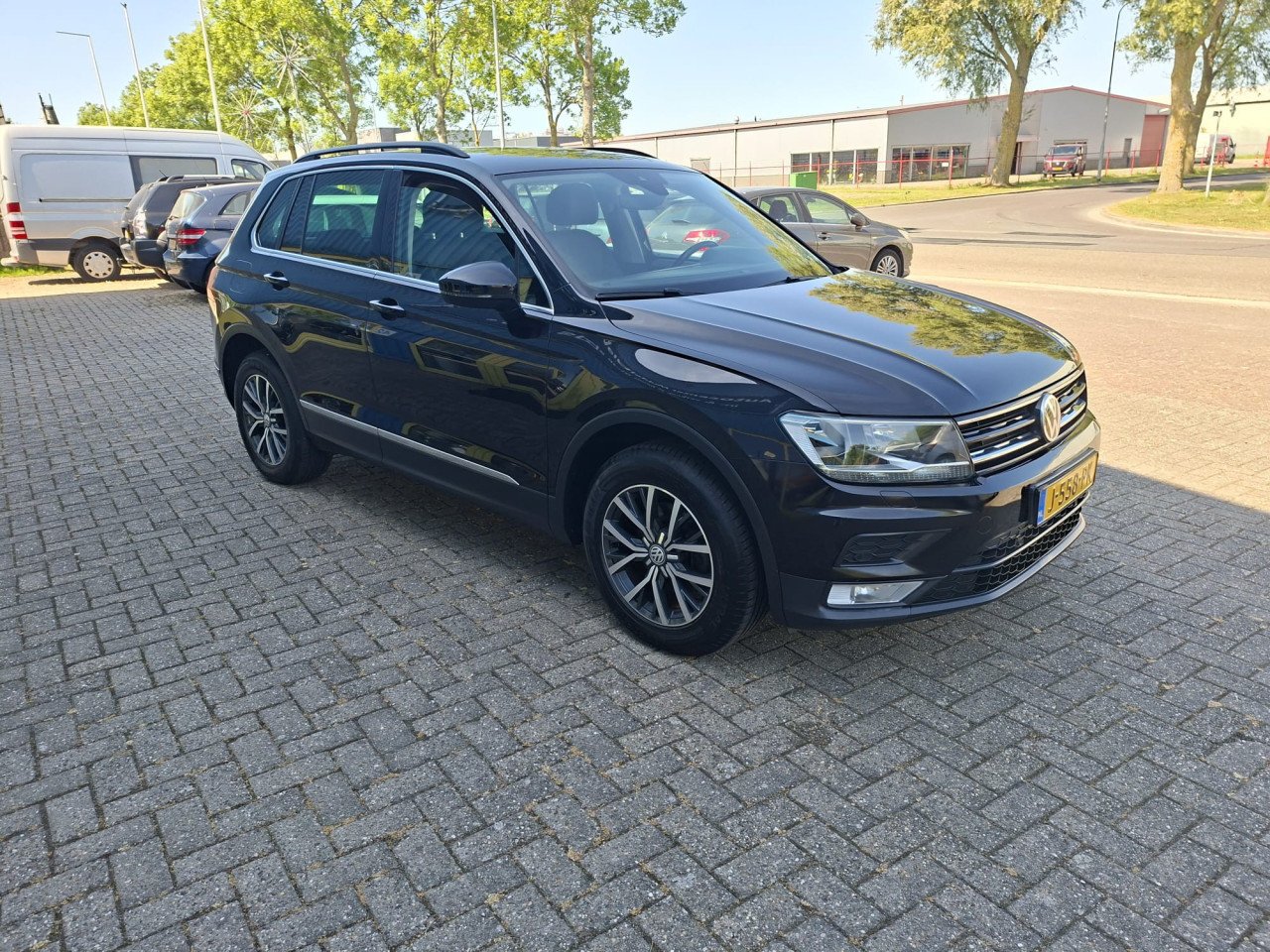 Volkswagen TIGUAN 1.4 TSI Comfortline 5drs bj:2016 airco navigatie