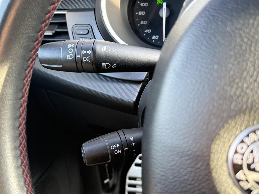 Alfa Romeo Giulietta 1.4 turbo multiair super | nl-auto | pano | leder | na