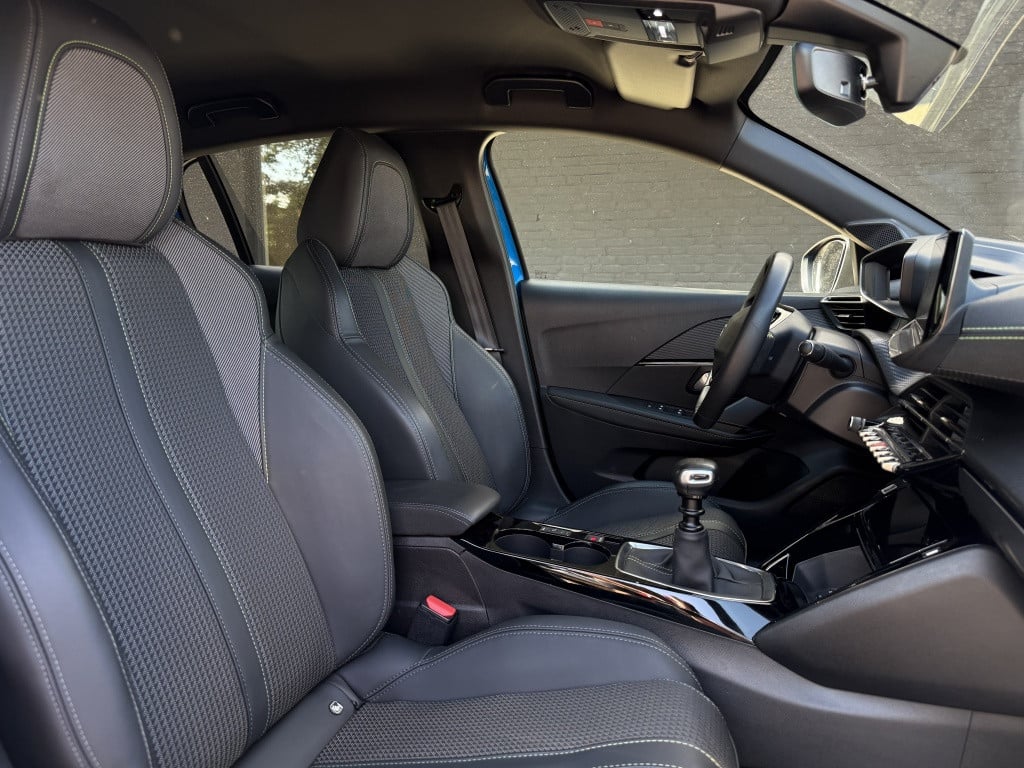 Peugeot 208 1.2 puretech gt