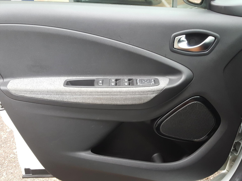 Renault Zoe 135pk intens (batterijkoop) 52kwh 3-fase navi | achteruitrijcam