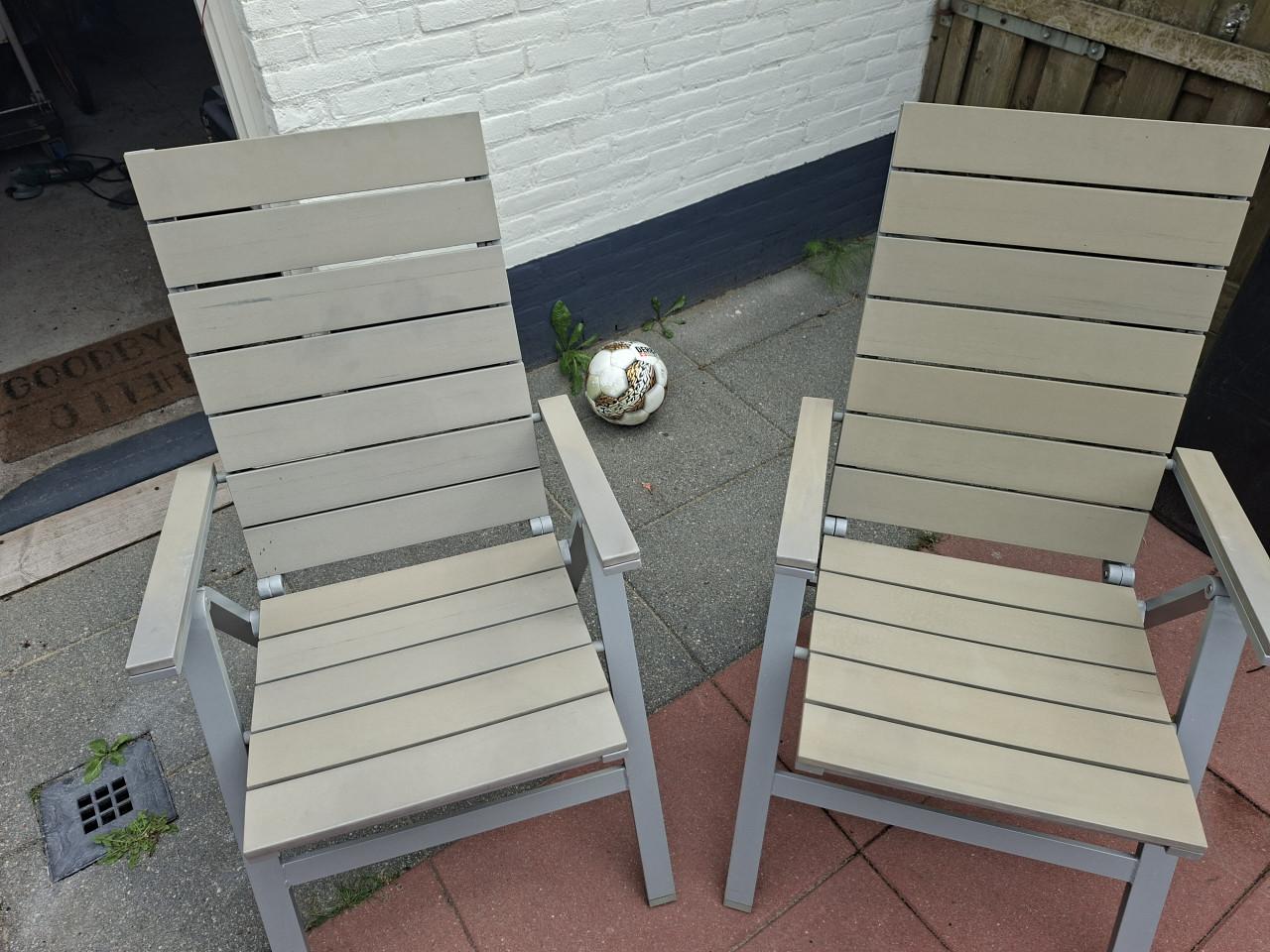 Tuintafel + stoelen