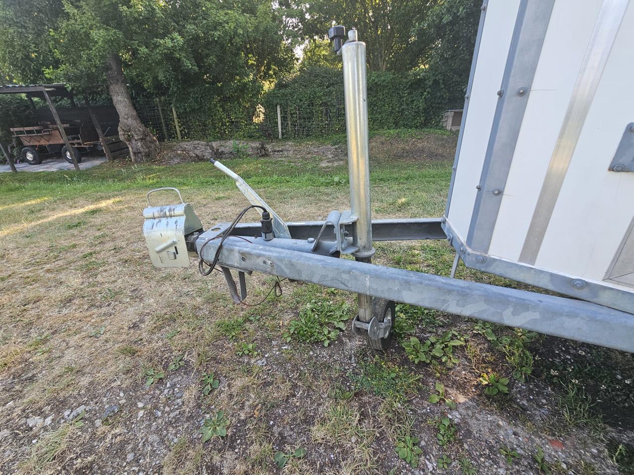 Wesco 1,5 paards trailer, direct inzetbaar!