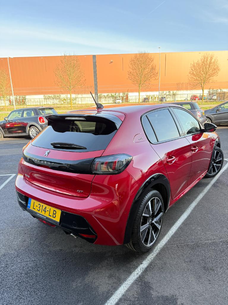 Peugeot 208 gt-line - 1.2 - automaat