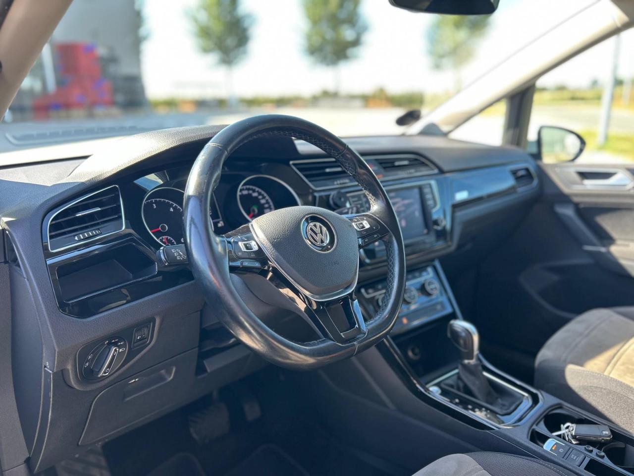 Volkswagen Touran 2.0 TDI SCR Highline 7p|DSG|BTW|TREKH|APK|