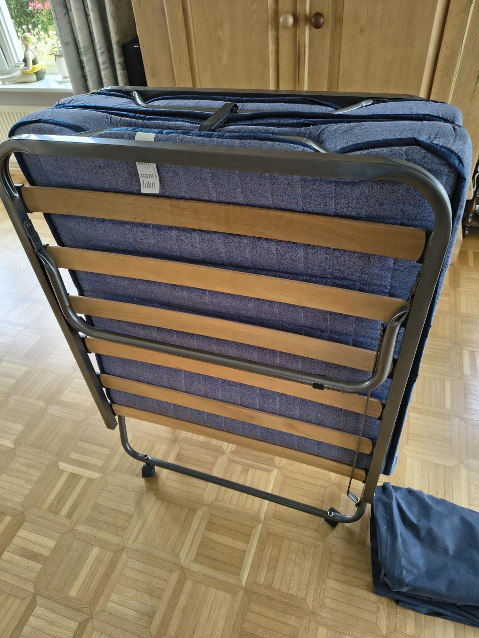 Opvouwbaar bed