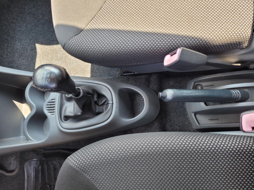 Toyota Aygo 1.0-12v dynamic blue airco
