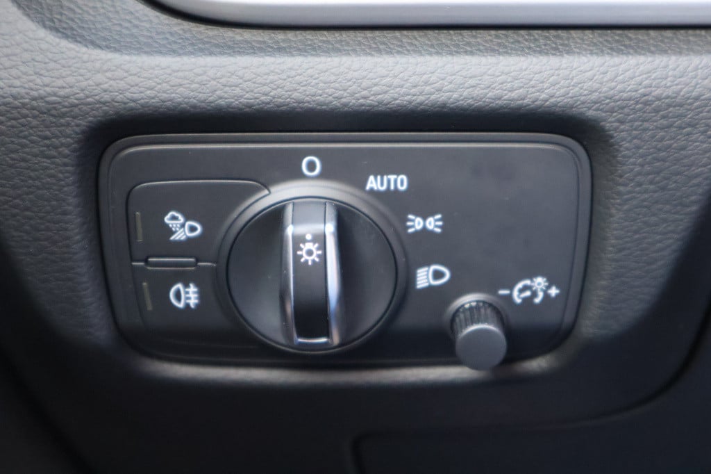 Audi A3 sportback 1.4 e-tron phev ambition pro line plus l s- line l panora
