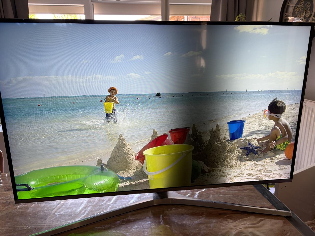 Samsung Smart tv 49” met defect